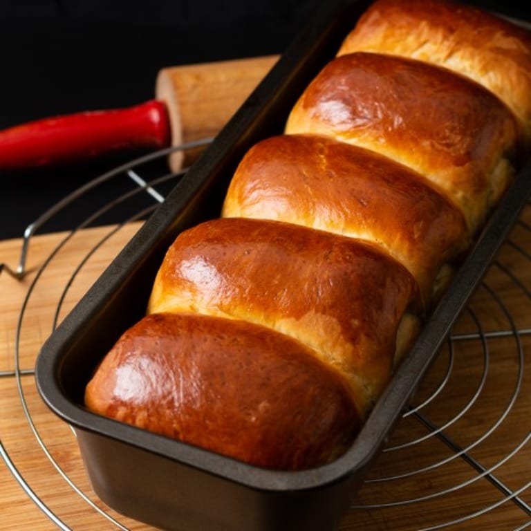 Brioche Delights: French Bakery & Cafe Favorites